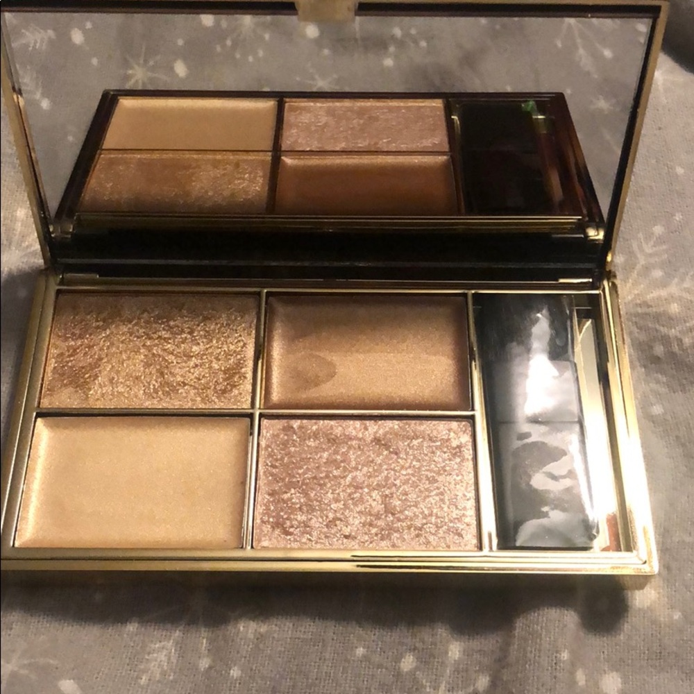 Sleek makeup Cleopatra's kiss highlighting palette